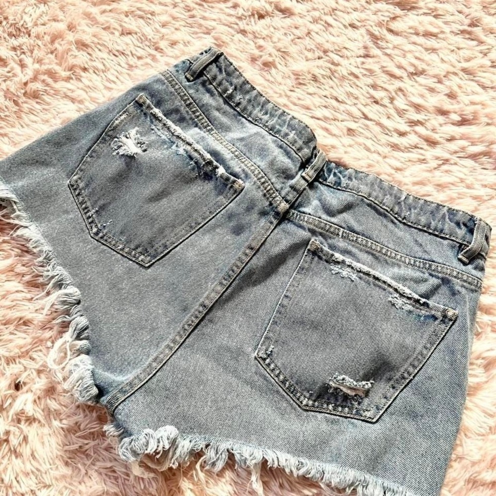 Zara Distressed Raw High Rise Button Fly Denim Shorts Womens 12 Indie Cowgirl - Picture 6 of 7